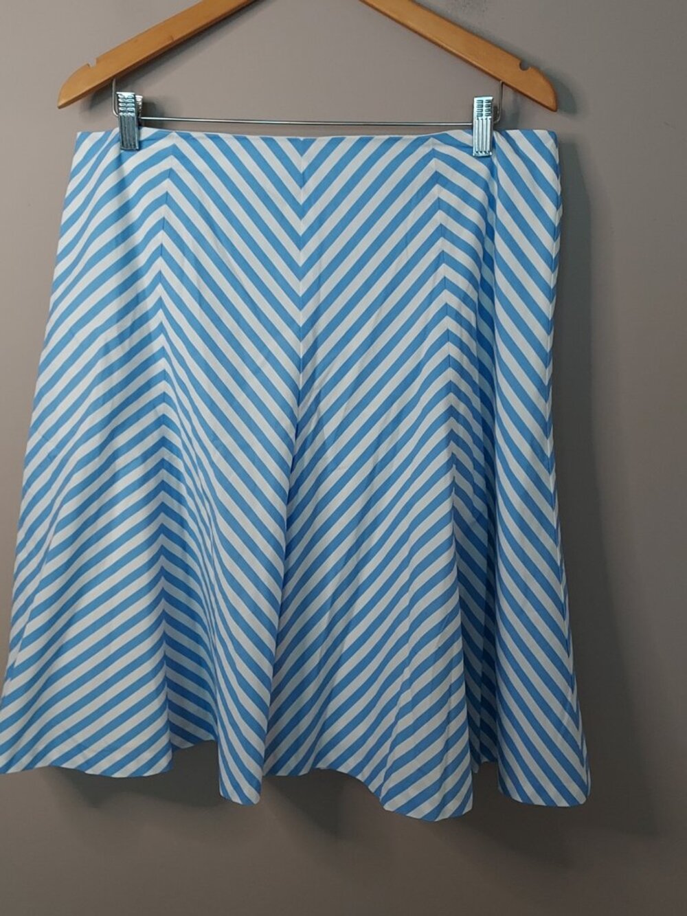 Ann Taylor Striped Poplin Flare Midi Skirt In Vista Size 14 NWOT - Picture 11 of 11